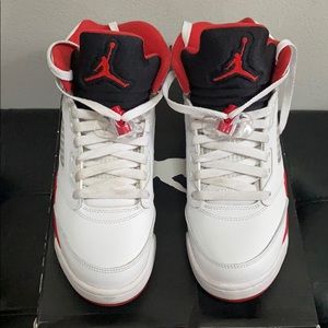 Air Jordan Retro 5 fire red size 6Y